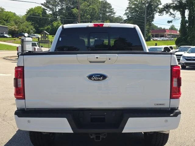 Used 2022 White Ford XLT image 4