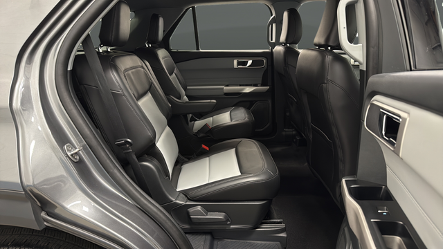 Used 2024 Carbonized Gray Metallic Ford XLT image 25