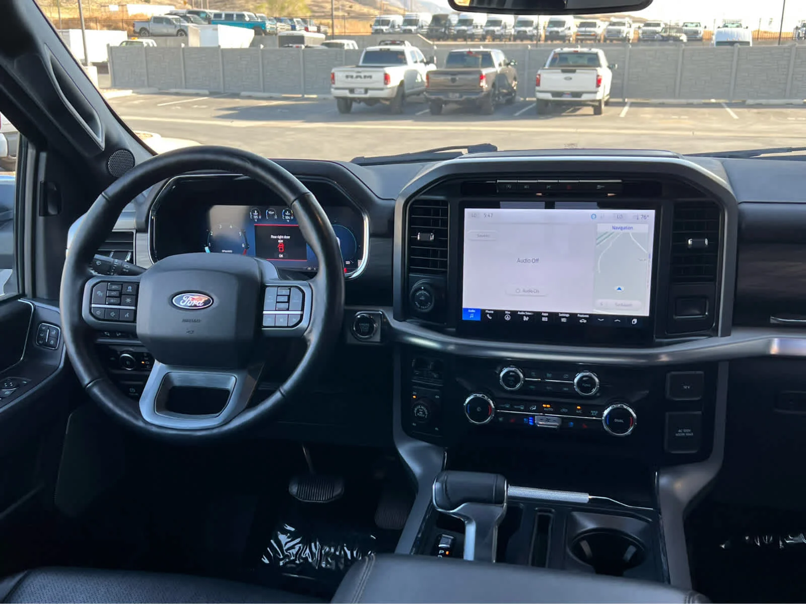 Used 2024 Avalanche Ford LARIAT image 23