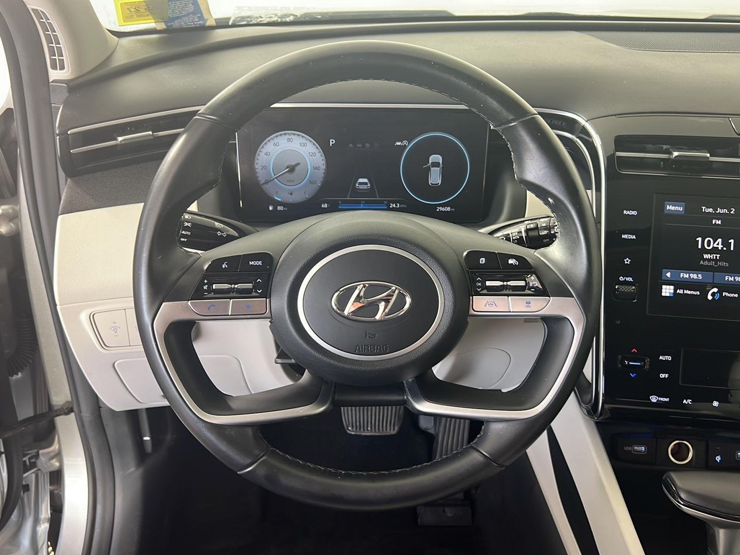 Used 2023 Shimmering Silver Hyundai SEL image 14