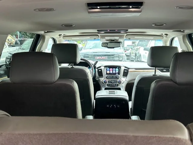 Used 2017 White Frost GMC Denali image 11
