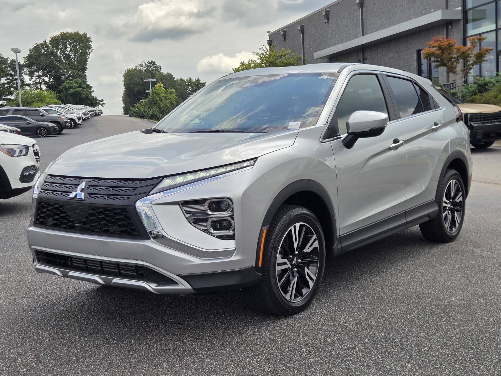 2025 Mitsubishi Eclipse Cross SE - Photo 2