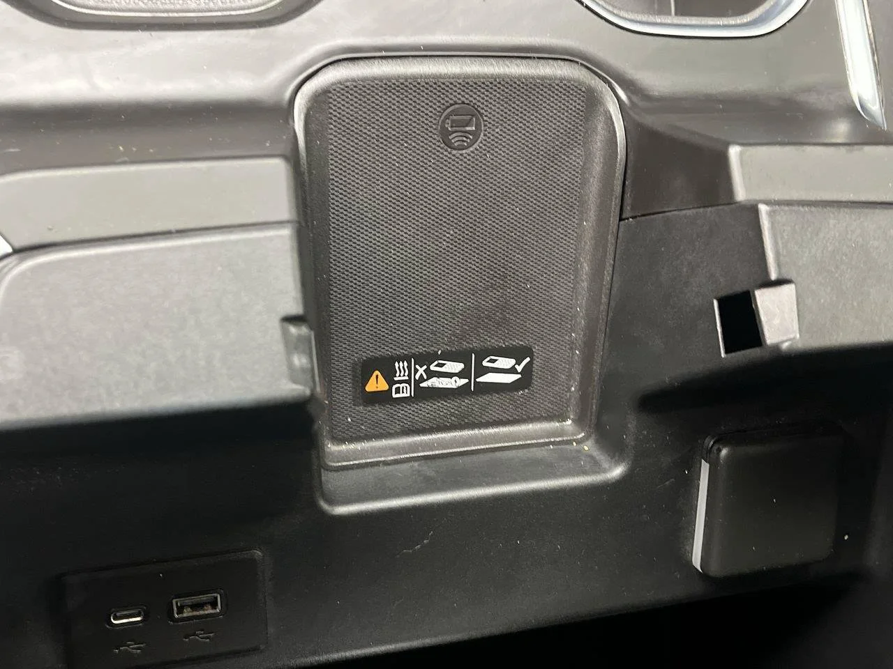 2022 Chevrolet Silverado 1500 RST - Photo 28