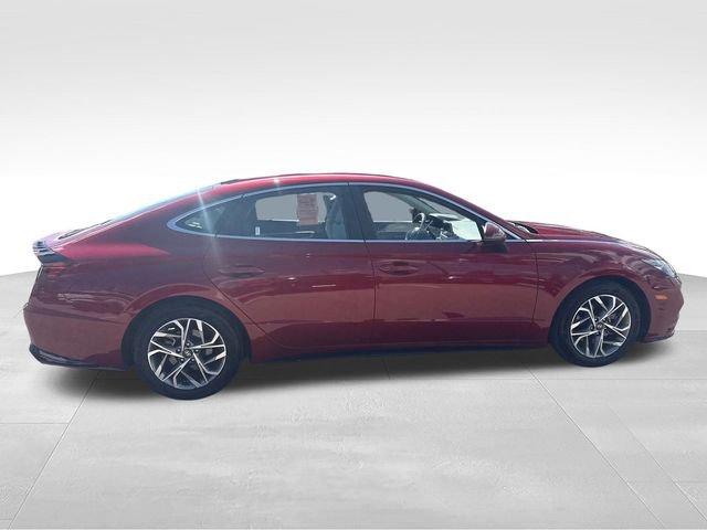 Used 2023 Red Hyundai SEL image 6