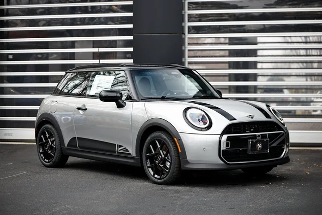 2026 MINI 2 Door Iconic