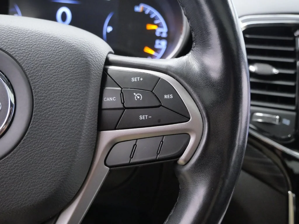 Certified Used 2020 Gray Jeep Laredo image 23