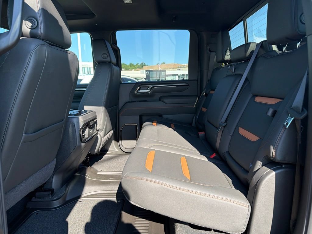 2026 GMC Sierra 2500HD AT4 - Photo 7