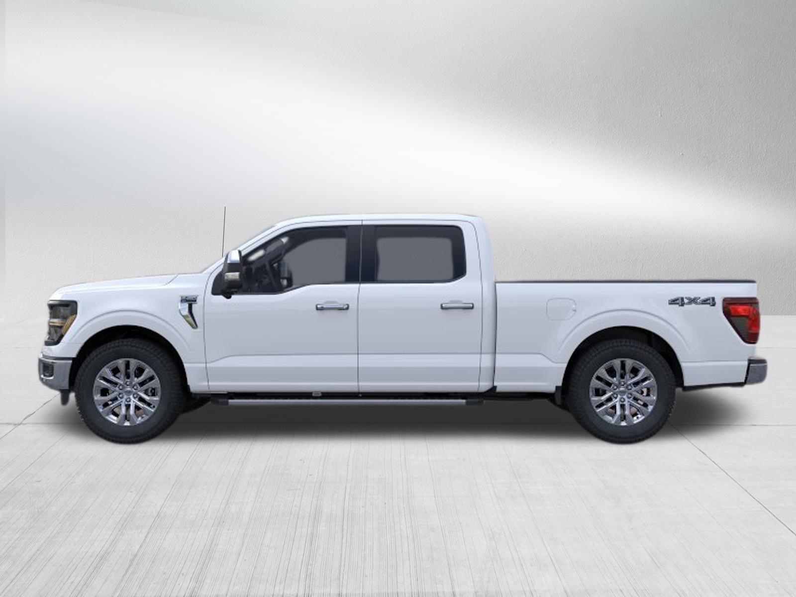 New 2026 Oxford White Ford XLT image 5