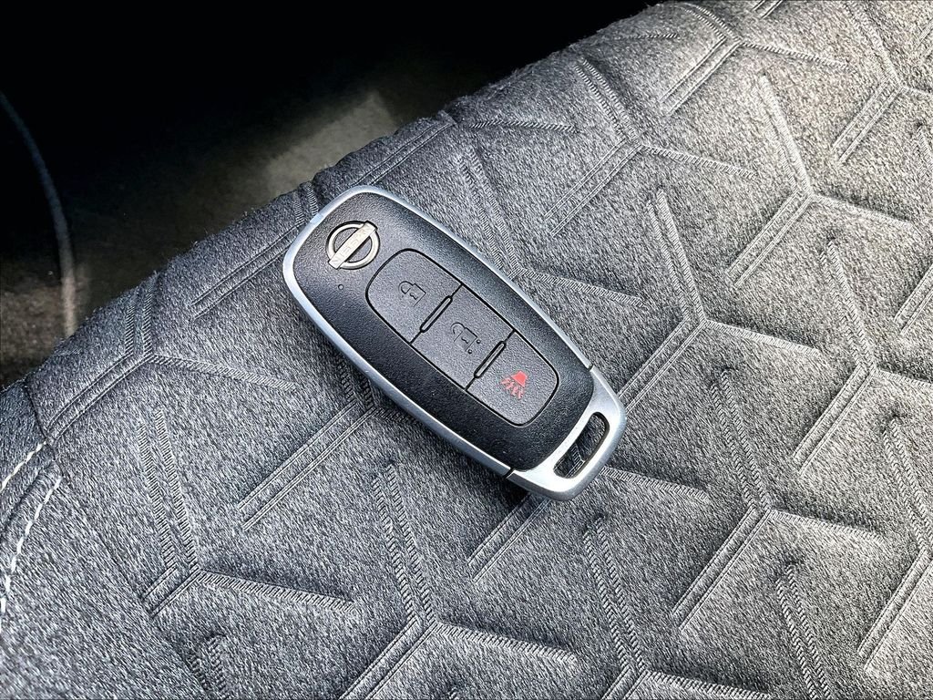 Used 2025 Gray Nissan SV image 28