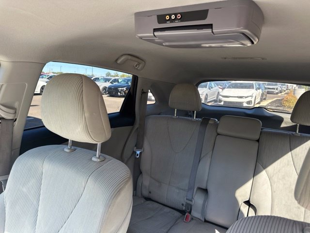 Used 2009  Toyota Base image 22