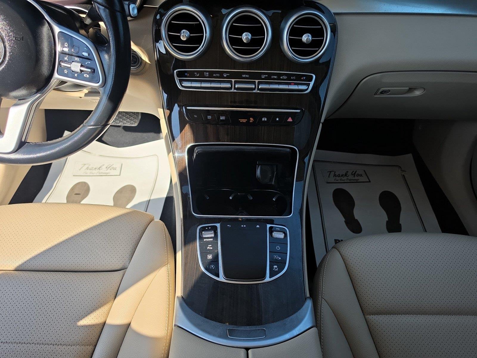 2022 Mercedes-Benz GLC GLC300 - Photo 11