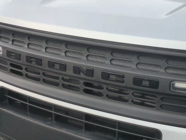 Used 2021 Silver Ford  image 36