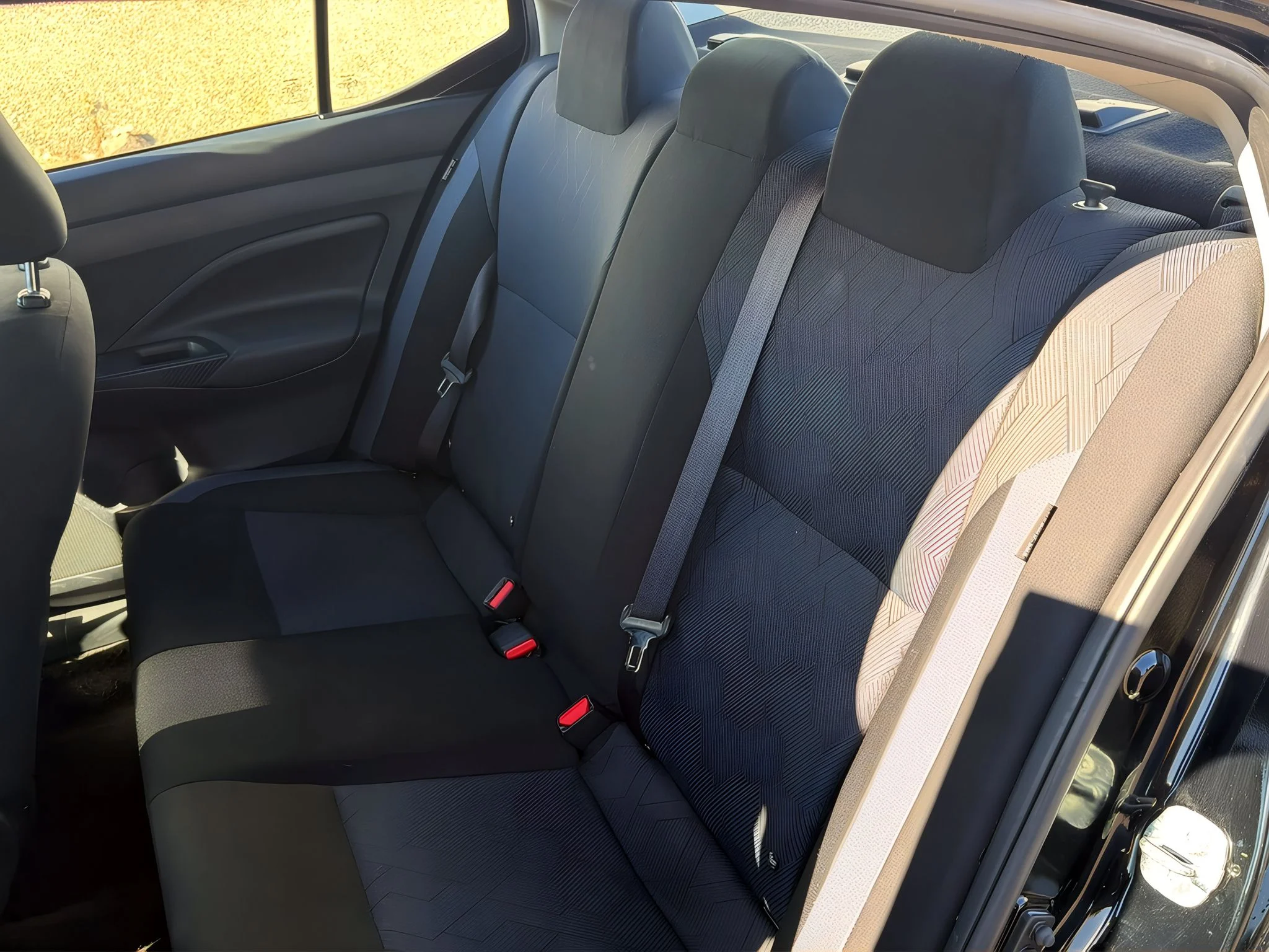 2024 Nissan Versa Sedan SV - Photo 30