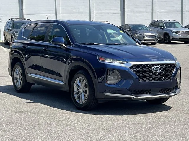 Used 2019 Blue Hyundai SE image 15