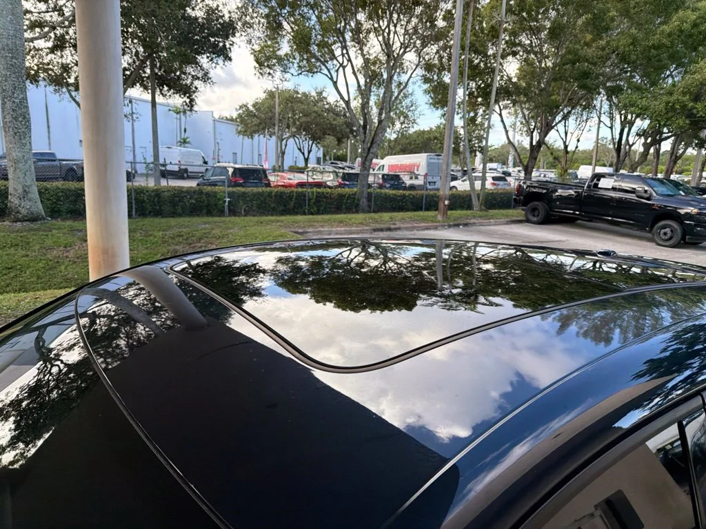 Used 2019 Black Porsche Base image 15