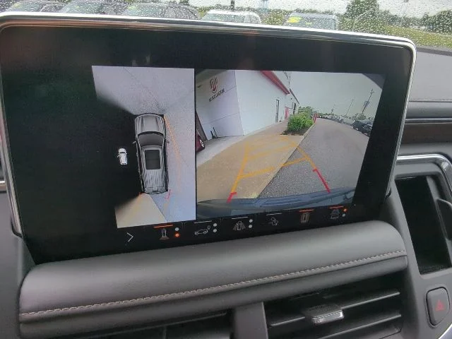 Used 2022 Black Chevrolet High Country image 21