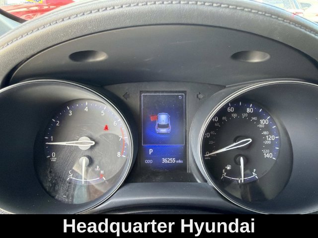 Used 2018 Silver Toyota XLE image 23