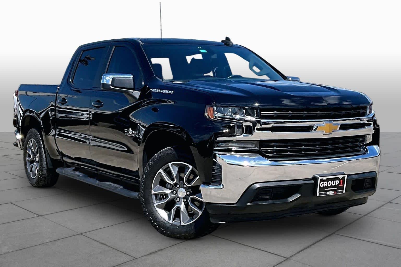 Used 2020 Black Chevrolet LT image 3