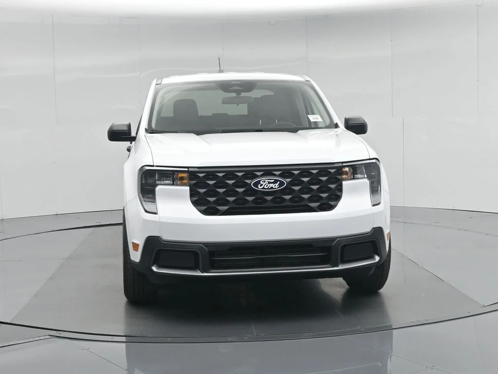 New 2026 Oxford White Ford XLT image 22