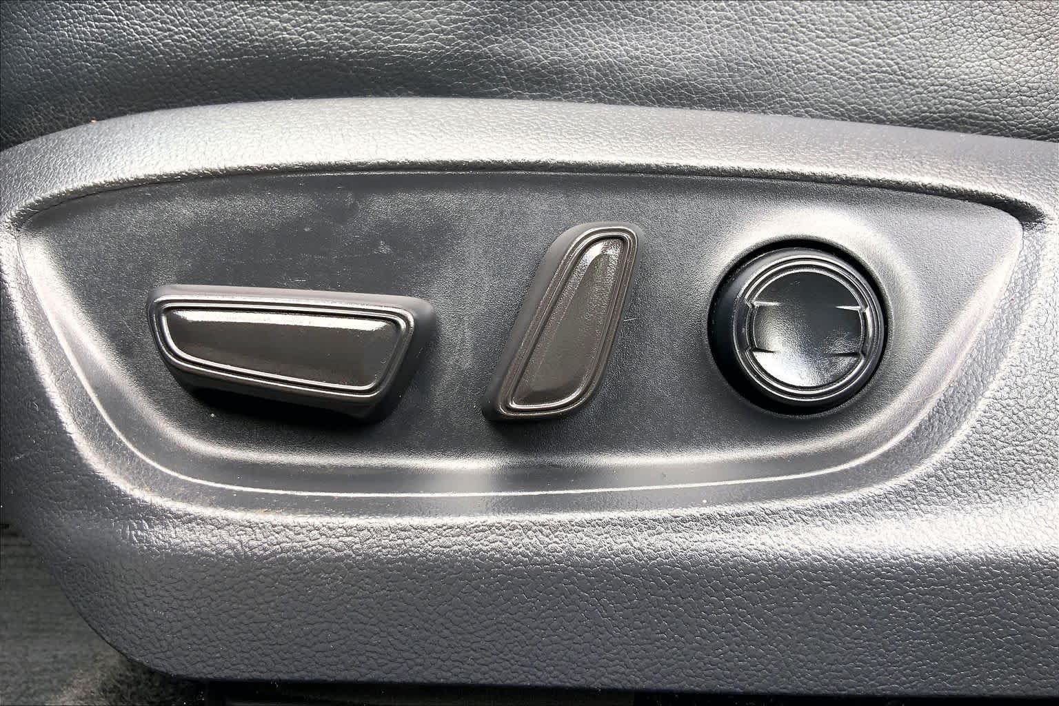 Used 2019 Predawn Gray Mica Toyota SE image 33