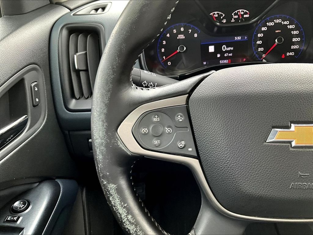 Used 2022 White Chevrolet Z71 image 14
