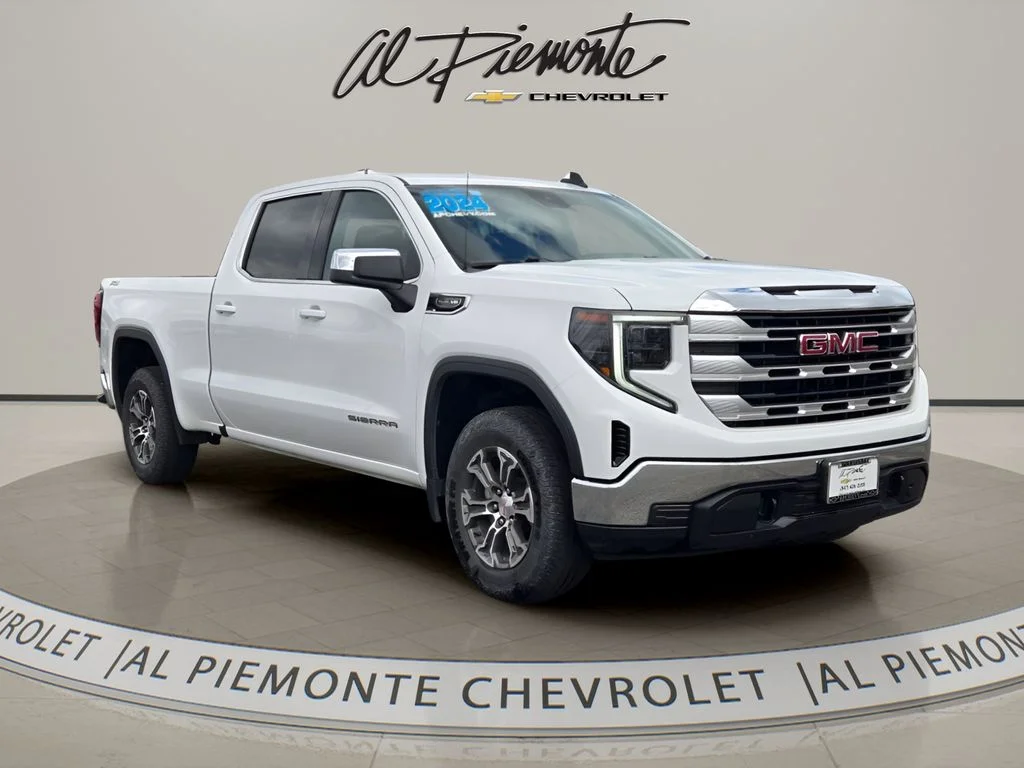 2024 GMC Sierra 4WD Crew Cab Short Box SLE's photo