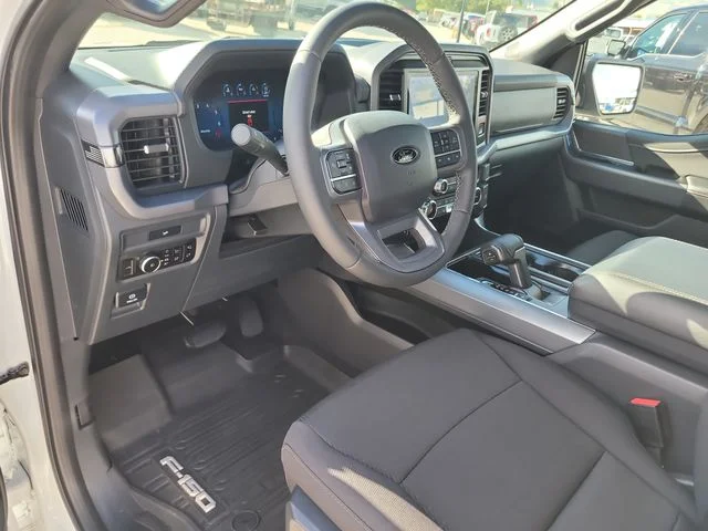 New 2026 Oxford White Ford XLT image 18