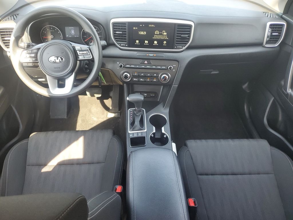 Used 2022 Snow White Pearl Kia LX image 18