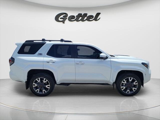 Certified Used 2025 WIND CHILL PEARL Toyota  image 3