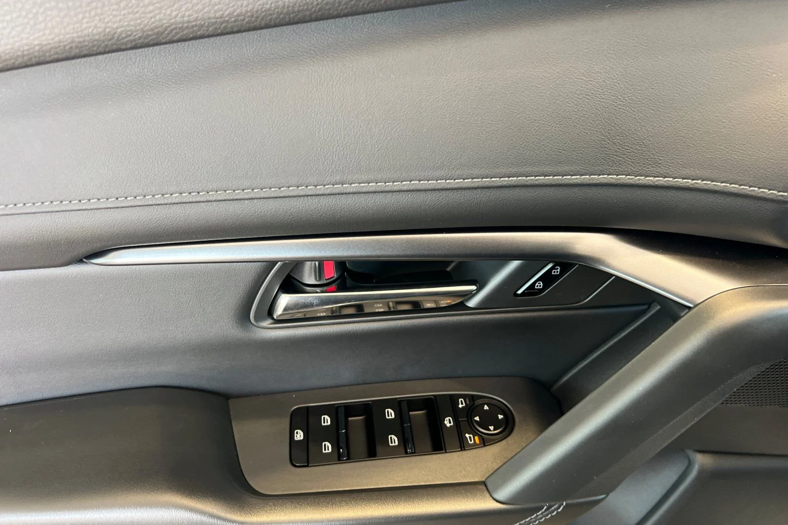 New 2026 Machine Gray Metallic Mazda 2.5 S Select AWD image 8