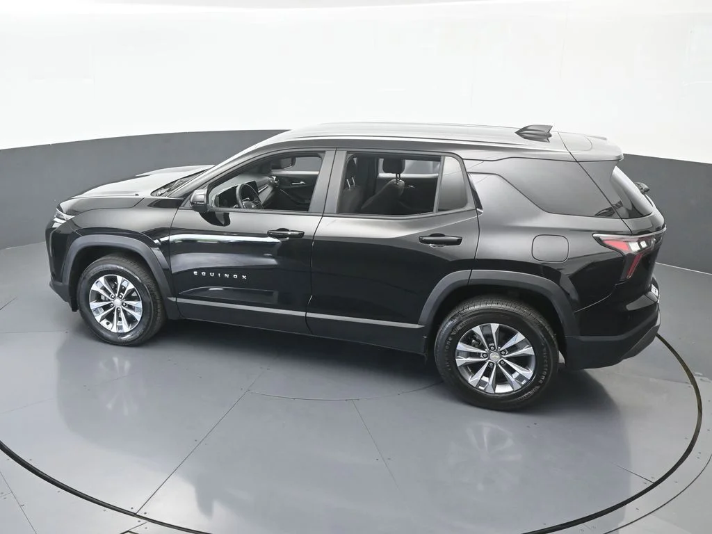 Used 2026 Mosaic Black Metallic Chevrolet LT image 43
