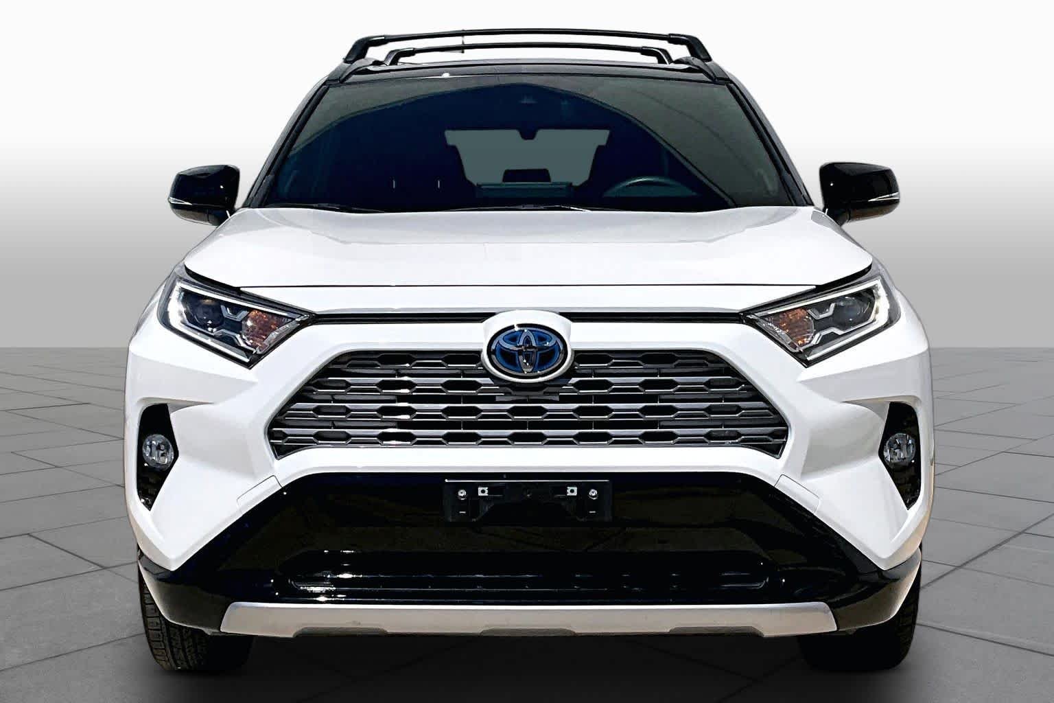 Pre-Owned 2020 Toyota RAV4 Hybrid XSE