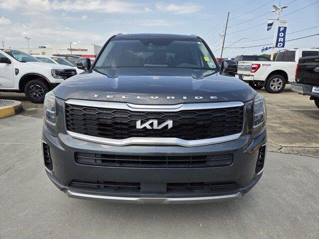 Used 2022 Gravity Grey Kia EX image 8