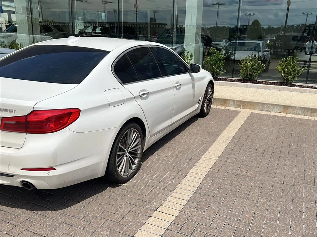 Used 2018 Mineral White Metallic BMW 530i image 4