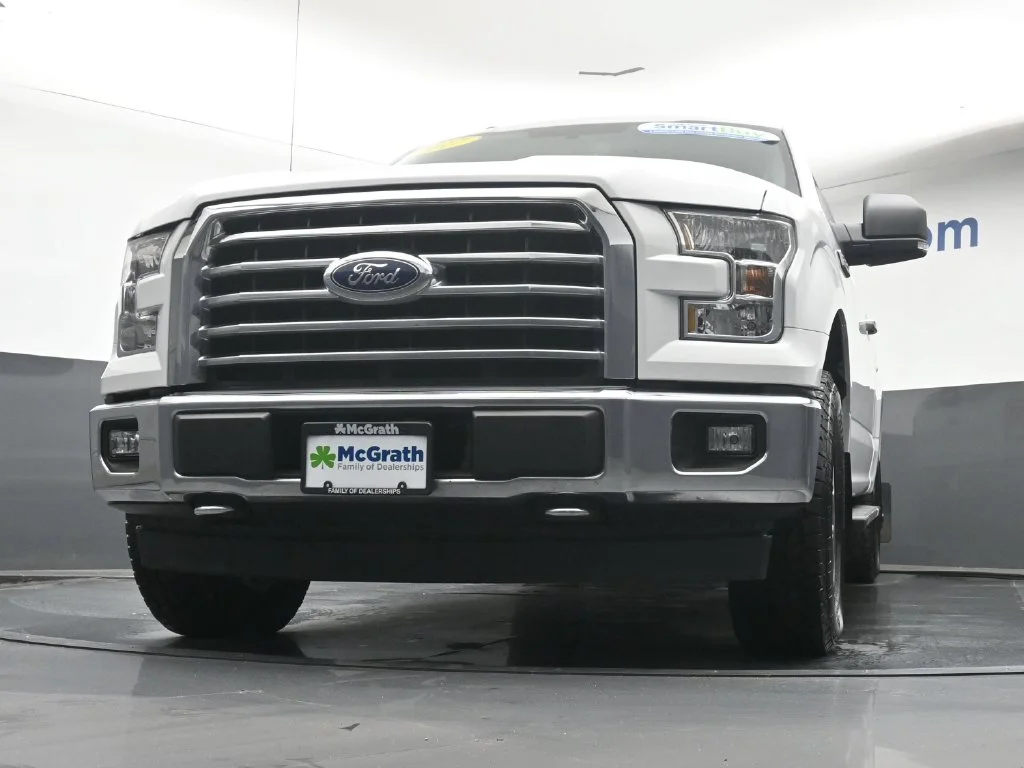 Used 2017 White Ford XLT image 7