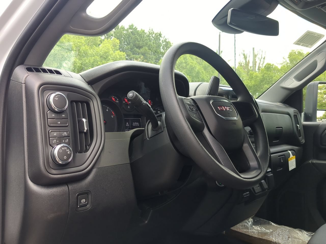 New 2026 Summit White GMC Pro DRW image 10