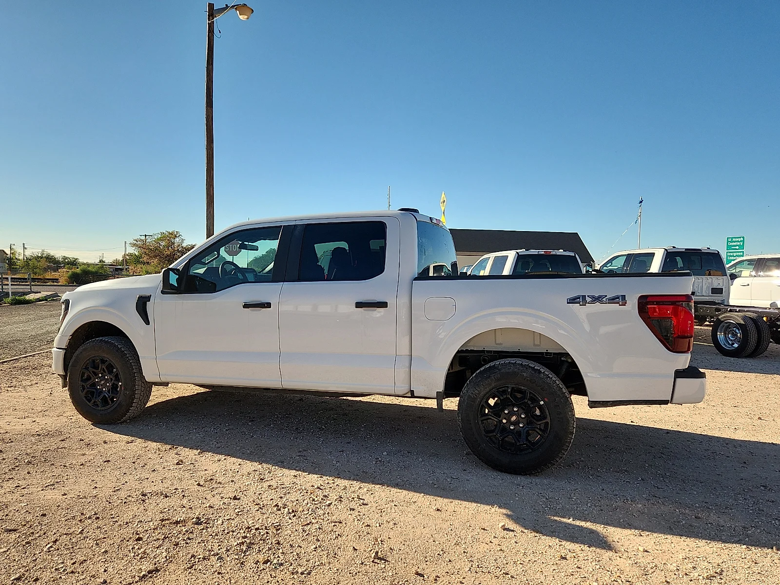 New 2026 Oxford White Ford STX image 4