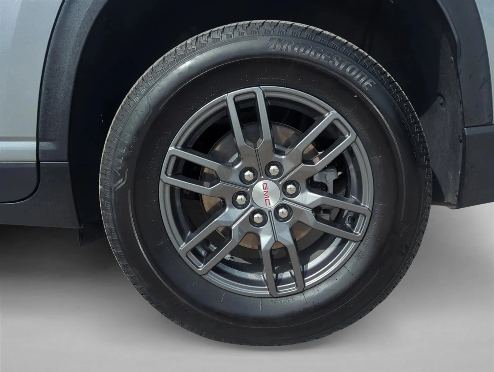 Used 2025 Sterling Metallic GMC FWD Elevation image 9