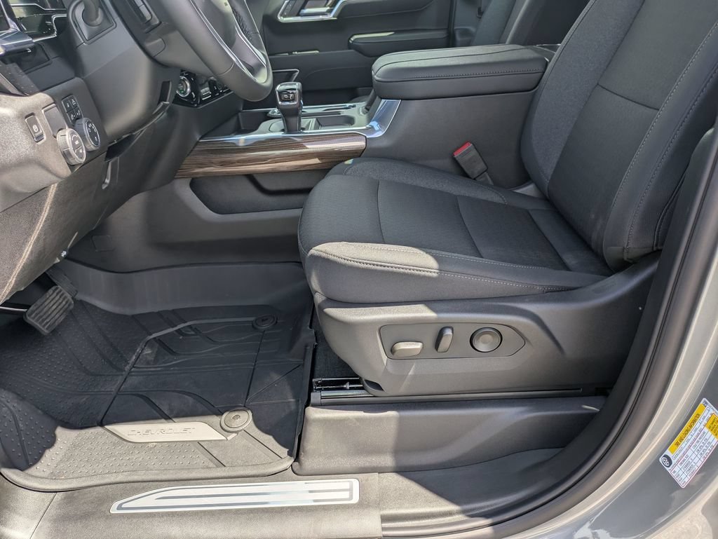 2025 Chevrolet Silverado 1500 LT - Photo 15