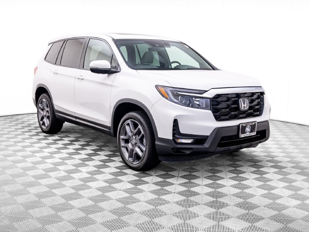 Certified Used 2023 Platinum White Pearl Honda AWD EX-L image 10