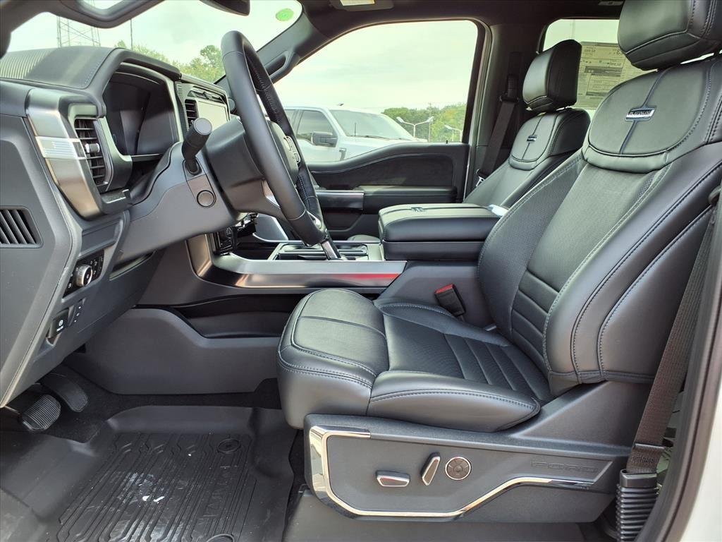 New 2025 Star White Metallic Tri-Coat Ford Platinum image 3