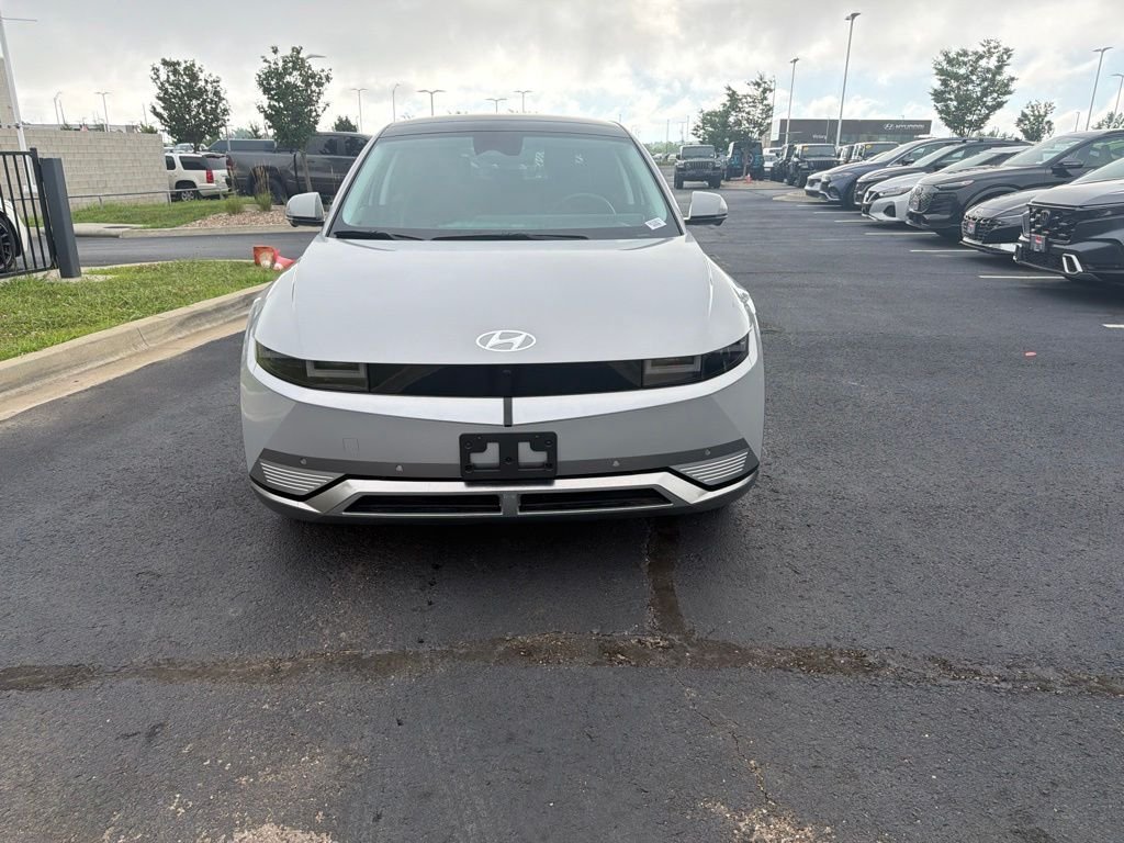 Used 2024 Gray Hyundai Limited image 2