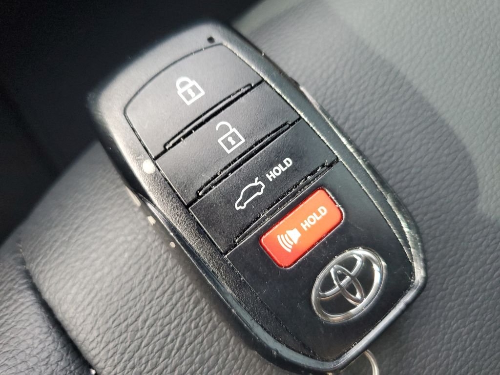 Used 2025  Toyota SE image 24