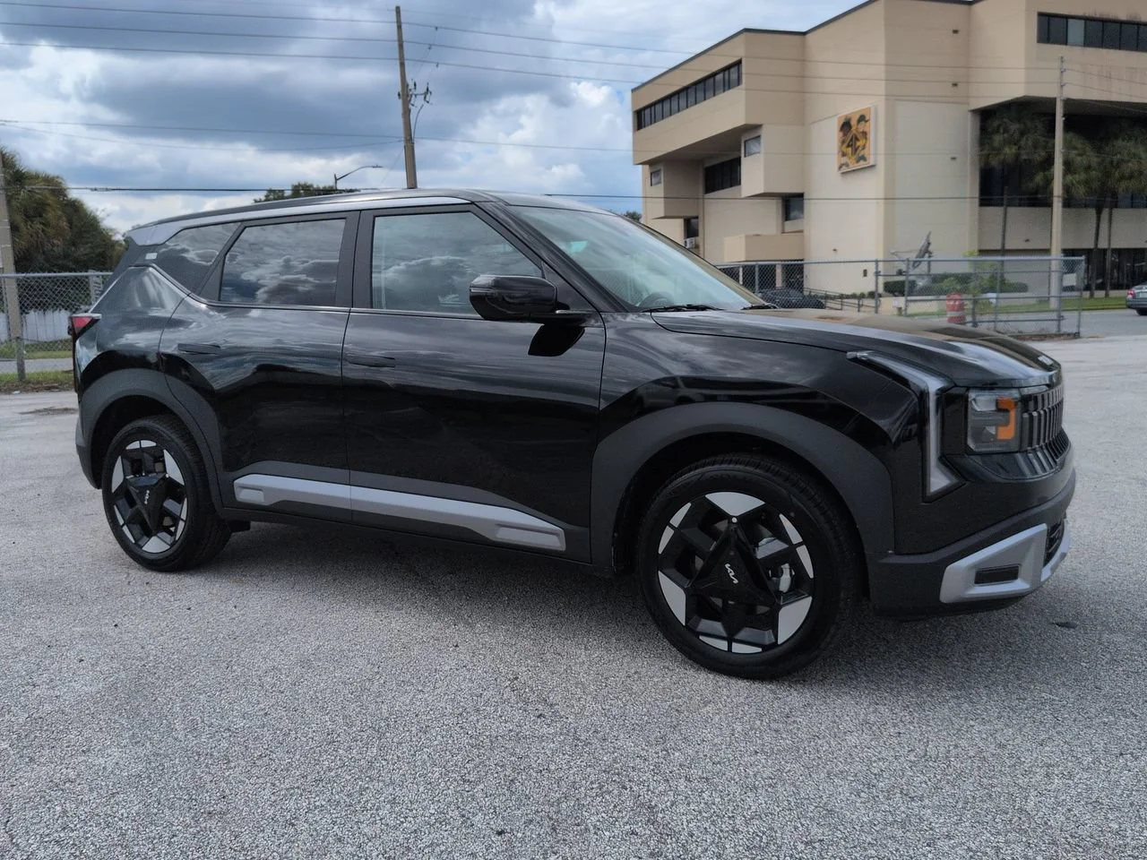 New 2027 Aurora Black Pearl Kia EX image 1
