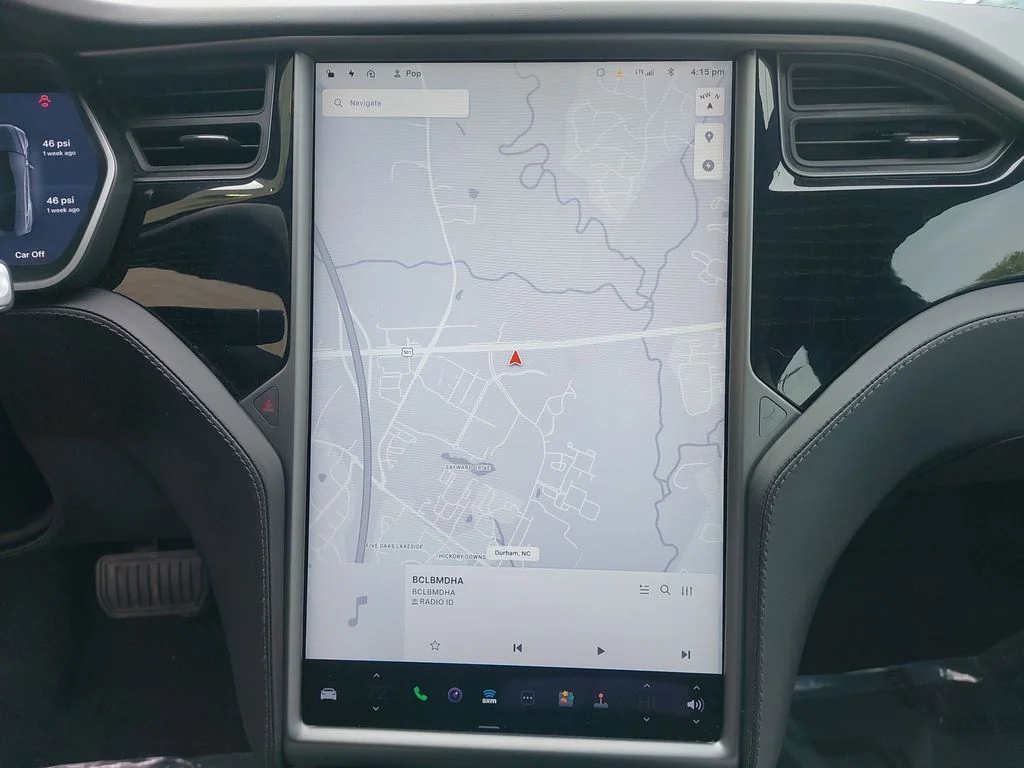 Used 2021  Tesla Long Range image 22