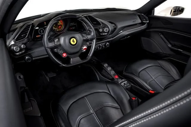 Certified Used 2018 Bianco Avus Ferrari  image 27
