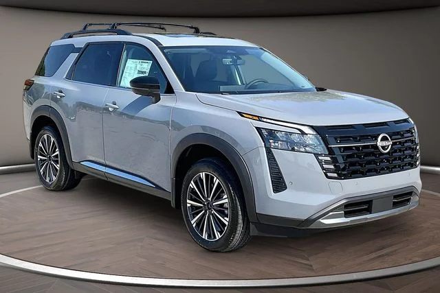 New 2026 Gray Nissan Platinum image 2