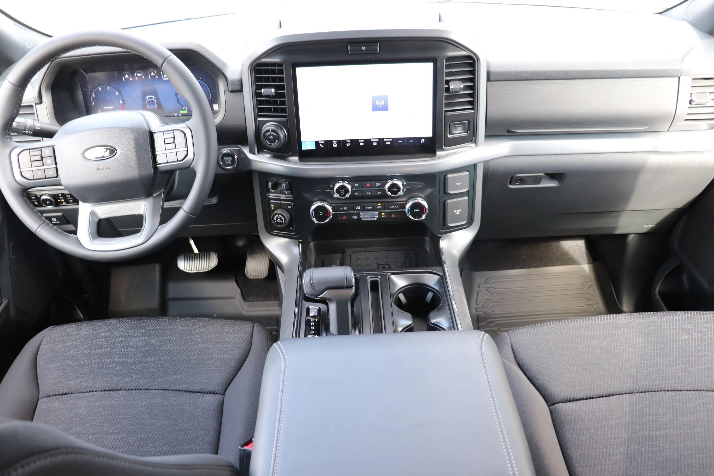 New 2026 ANTIMATTER BLUE METALLIC Ford XLT image 19