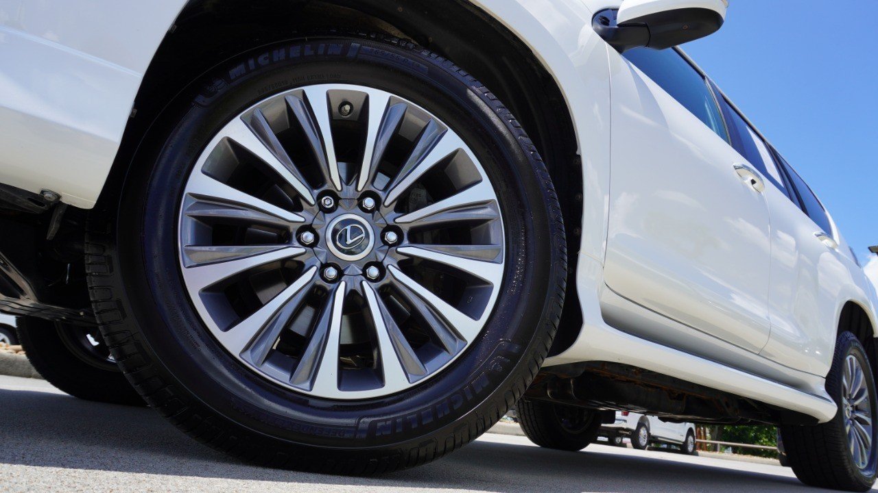 Certified Used 2022 STARFIRE PEARL Lexus GX 460 Luxury image 11