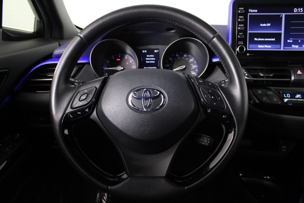 Used 2021 White Toyota XLE image 9